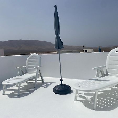 Casa Rosa Apartment Famara Exterior photo